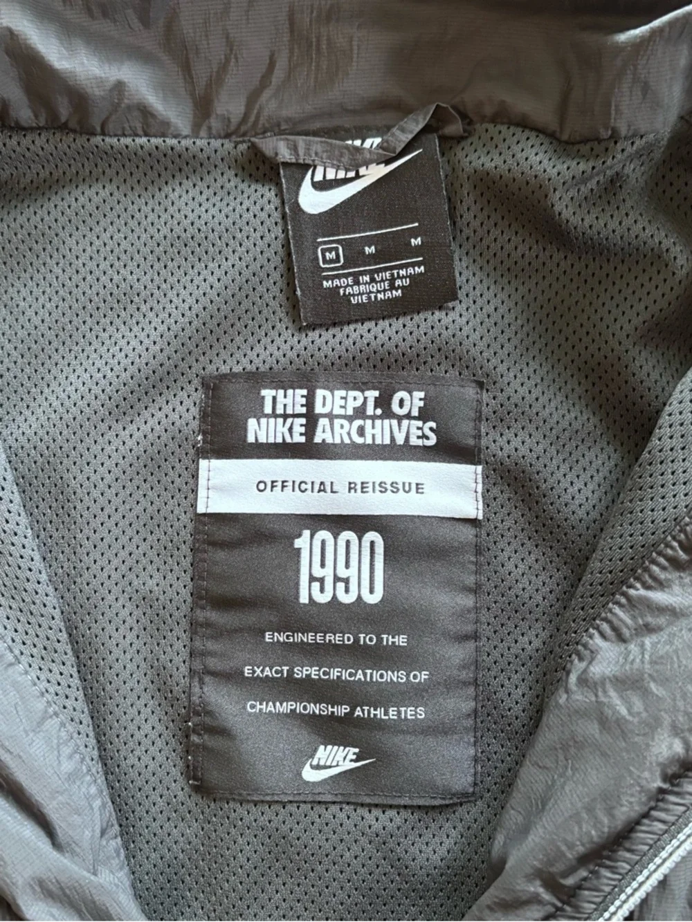 Nike Dept. of Archives 1990 Official Reissue Colorblock Windbreaker Jacket M